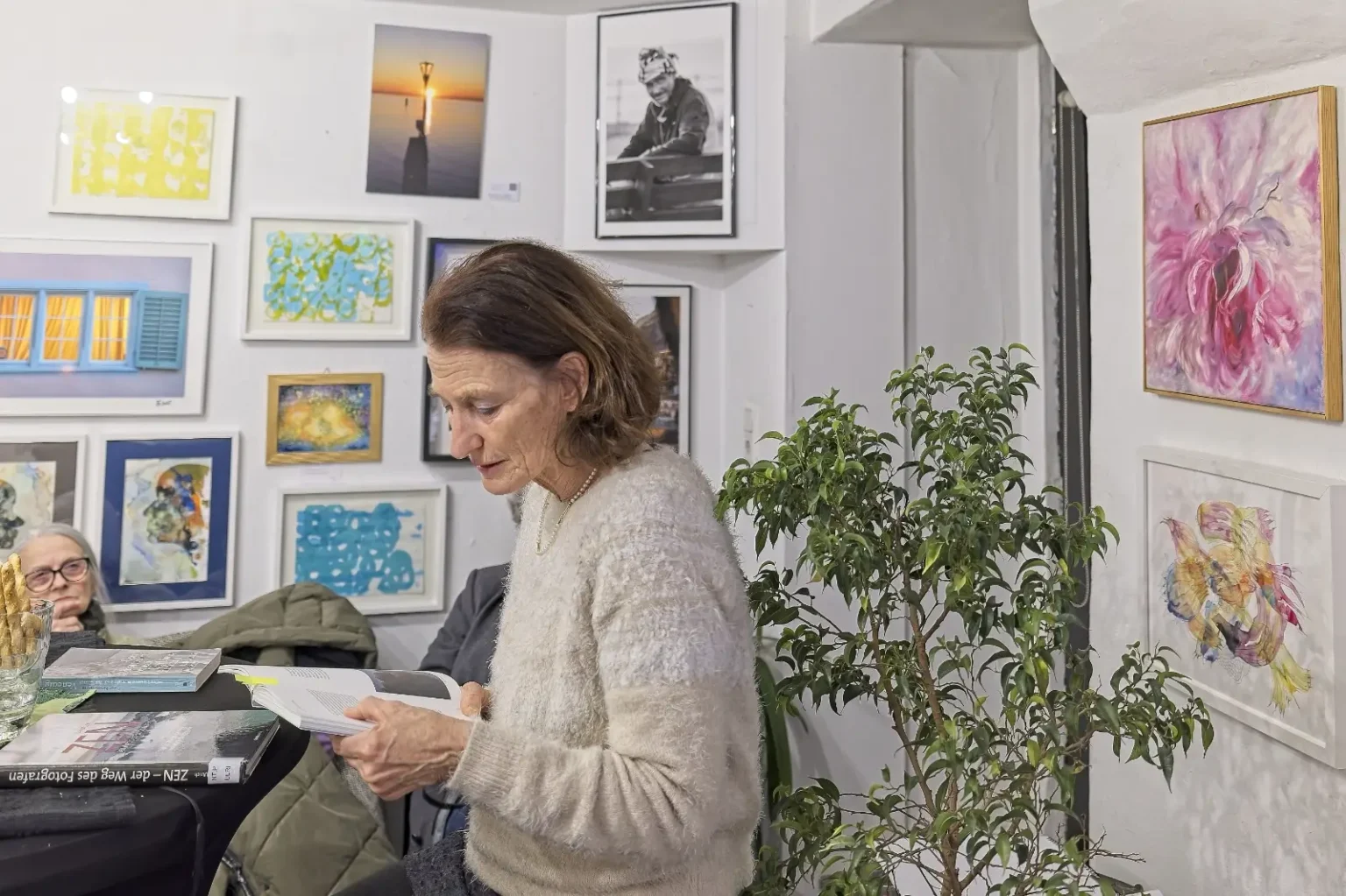 KOIOO Weihnactslesung 2025 06