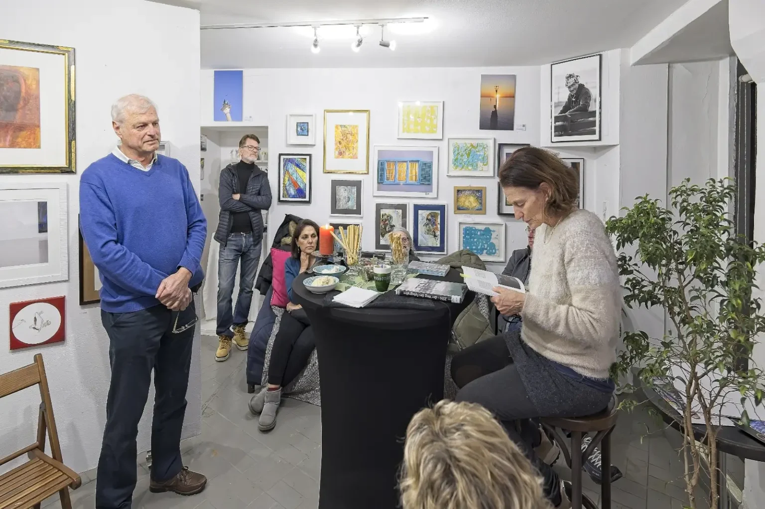 KOIOO Weihnactslesung 2025 07